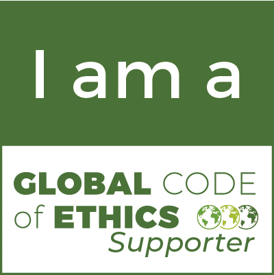 Badge declaring support for the EMCC Global Code of Ethics. Image reads “I am a GLOBAL CODE of ETHICS Supporter,” indicating Carlos Simpson’s commitment to ethical mentoring and coaching practices.